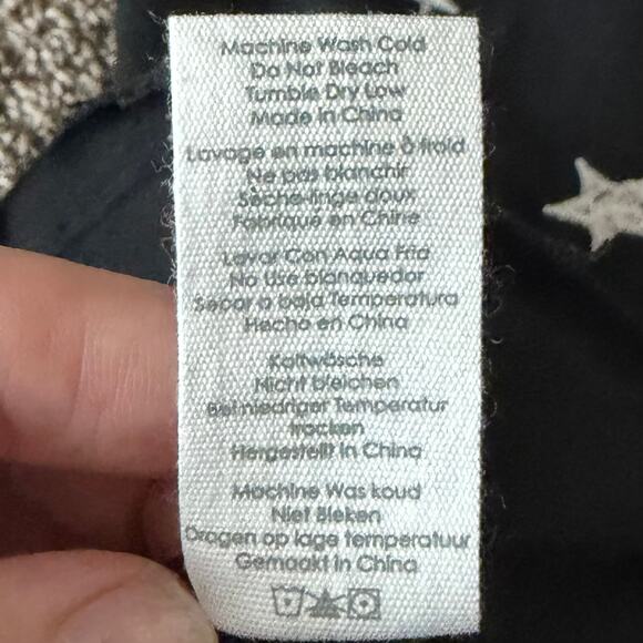 P.J. Salvage Women's Daily Doodle Pajama Top XS Black Embroidered Stars NWT - Picture 9 of 9